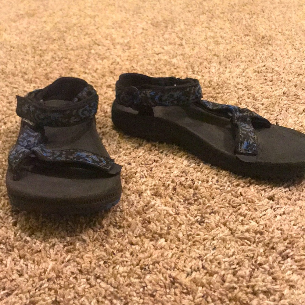 Tevas! Black and blue camo-ish!